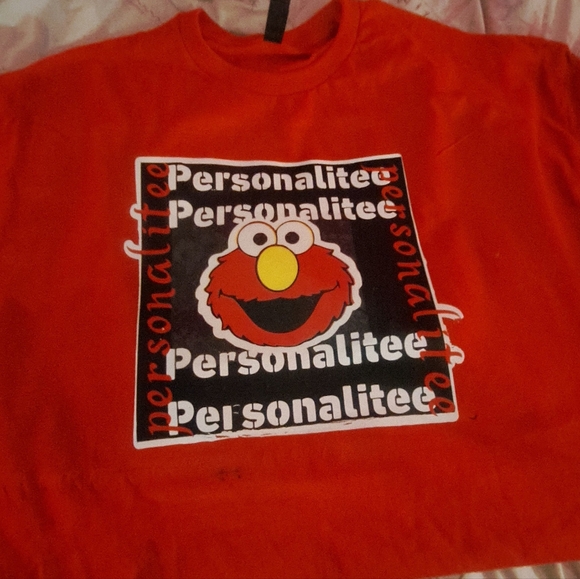 Elmo - Picture 1 of 2